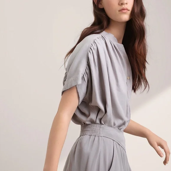 Aritzia Wilfred Bertillon Blouse “Ashen” Poet Button Up Drapey XXS - Picture 2 of 8